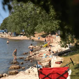 https://easyatent-safari-tent-polari.in-istria.net